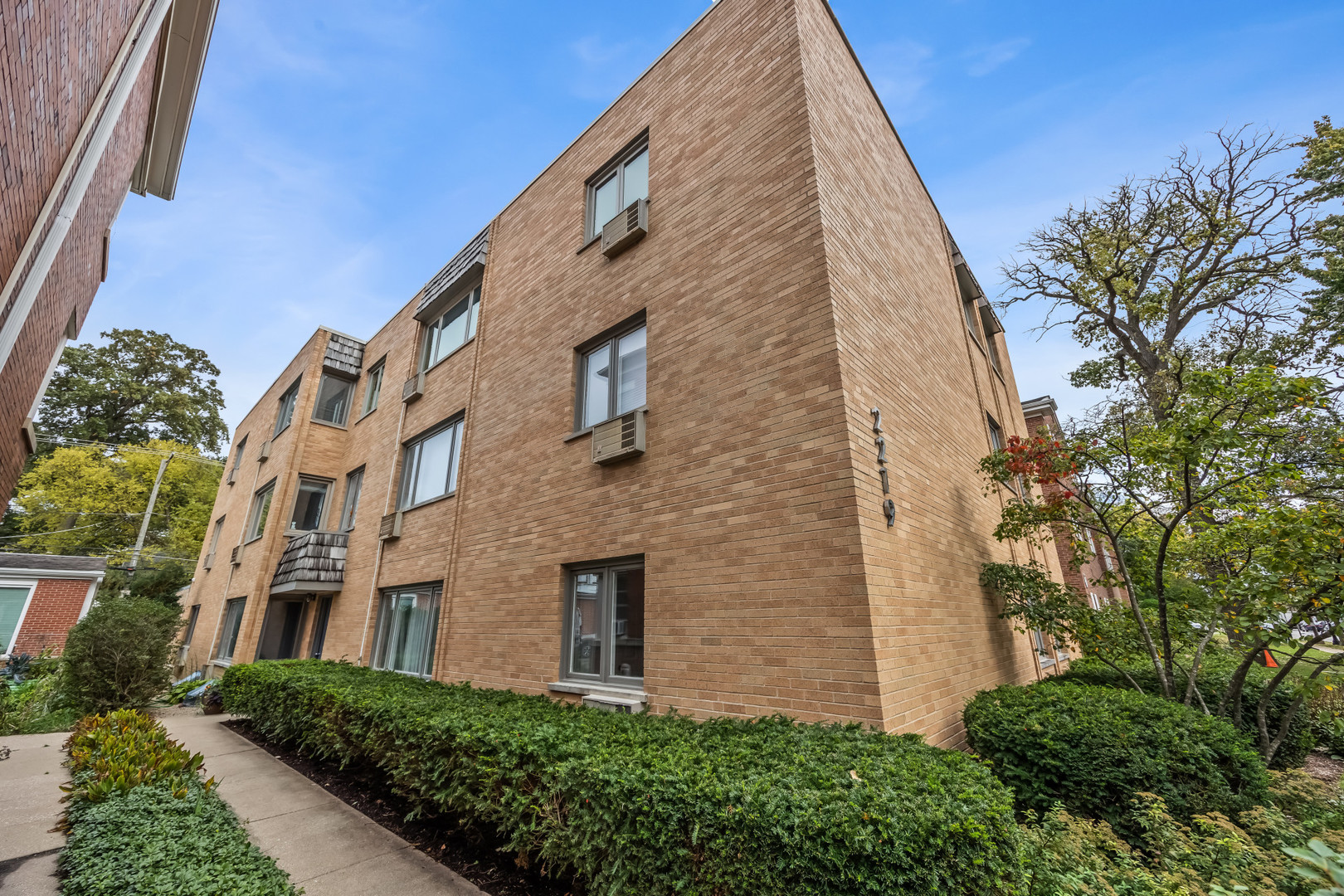 2219 Central Street Unit 3a — photo