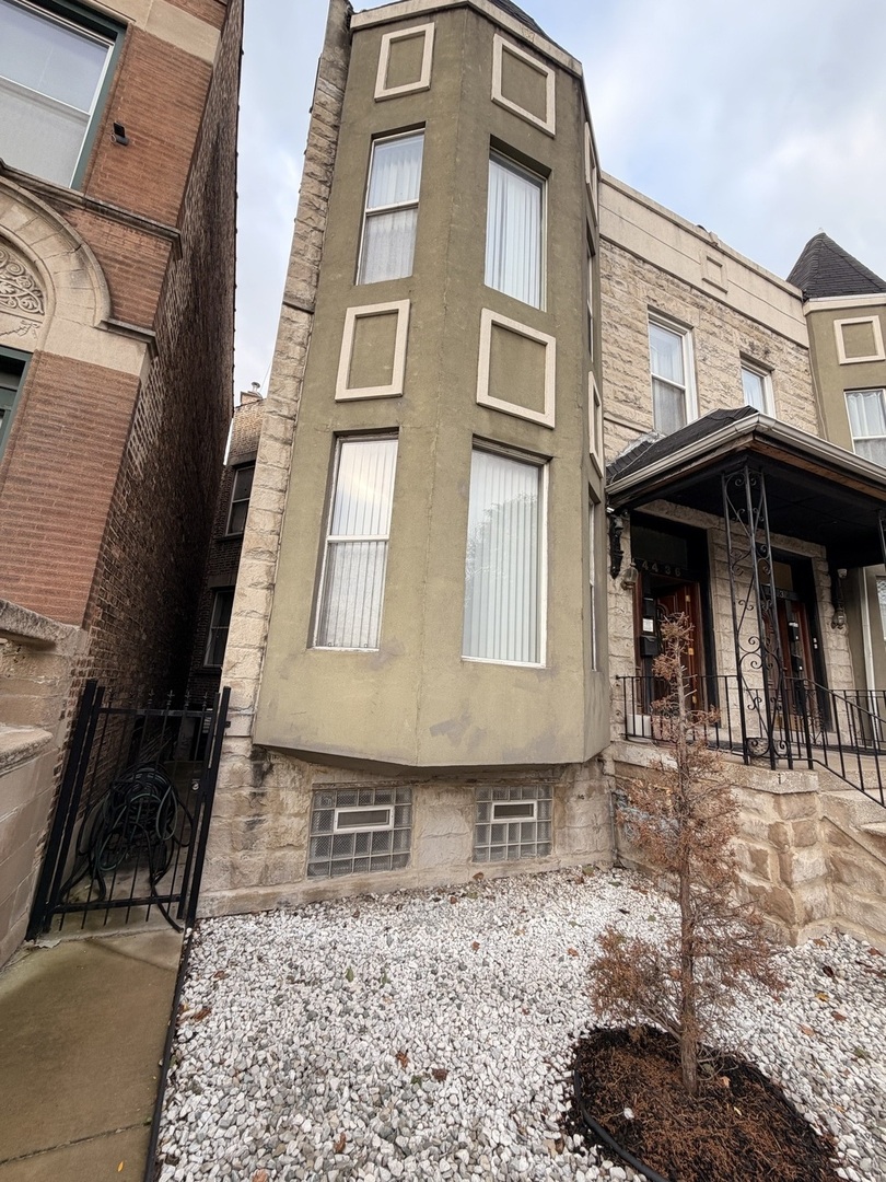4436 S Indiana Avenue Unit 2 — photo