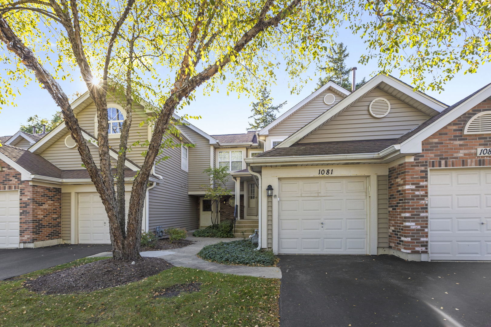 1081 Lakewood Circle — photo