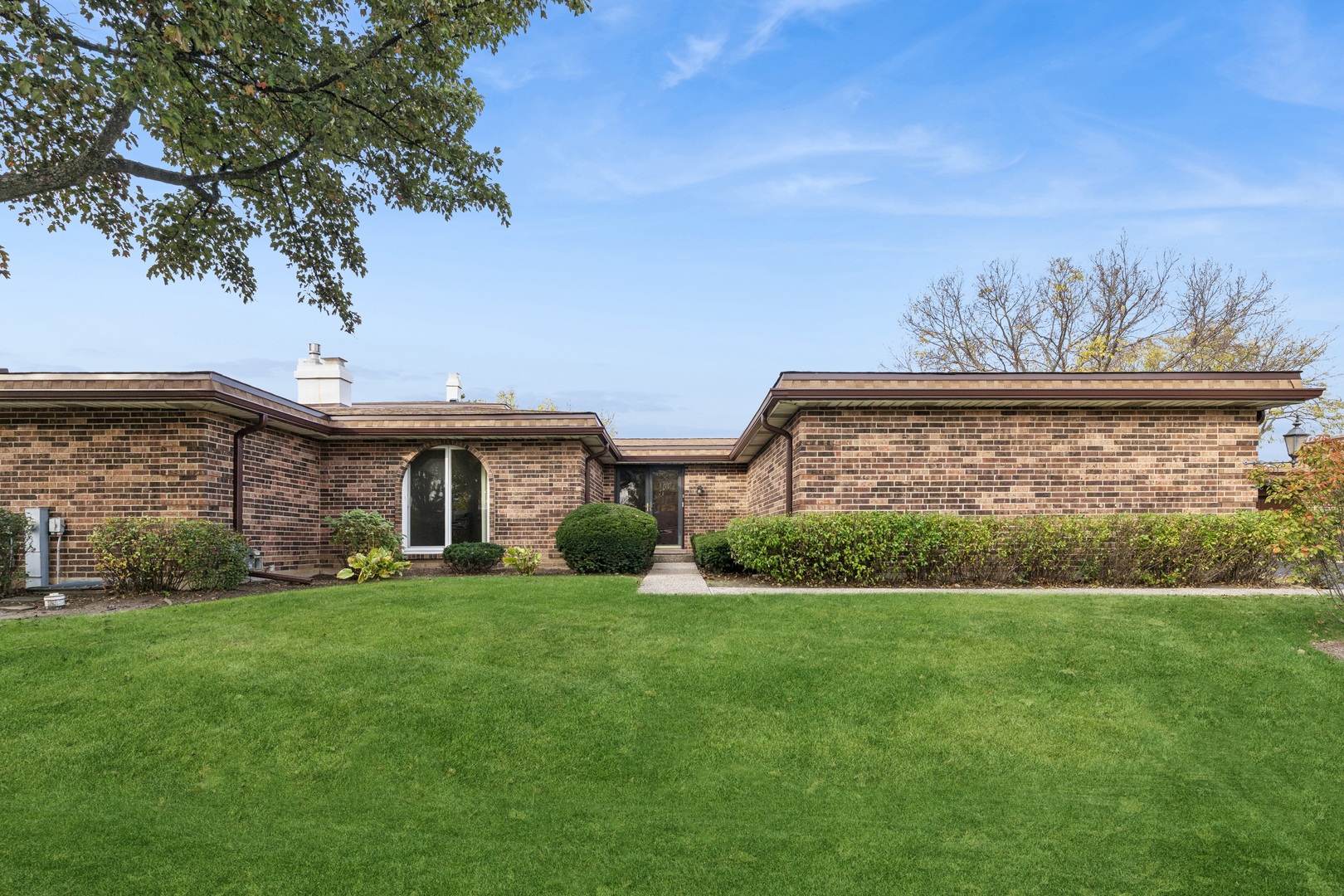 2422 Salceda Drive — photo