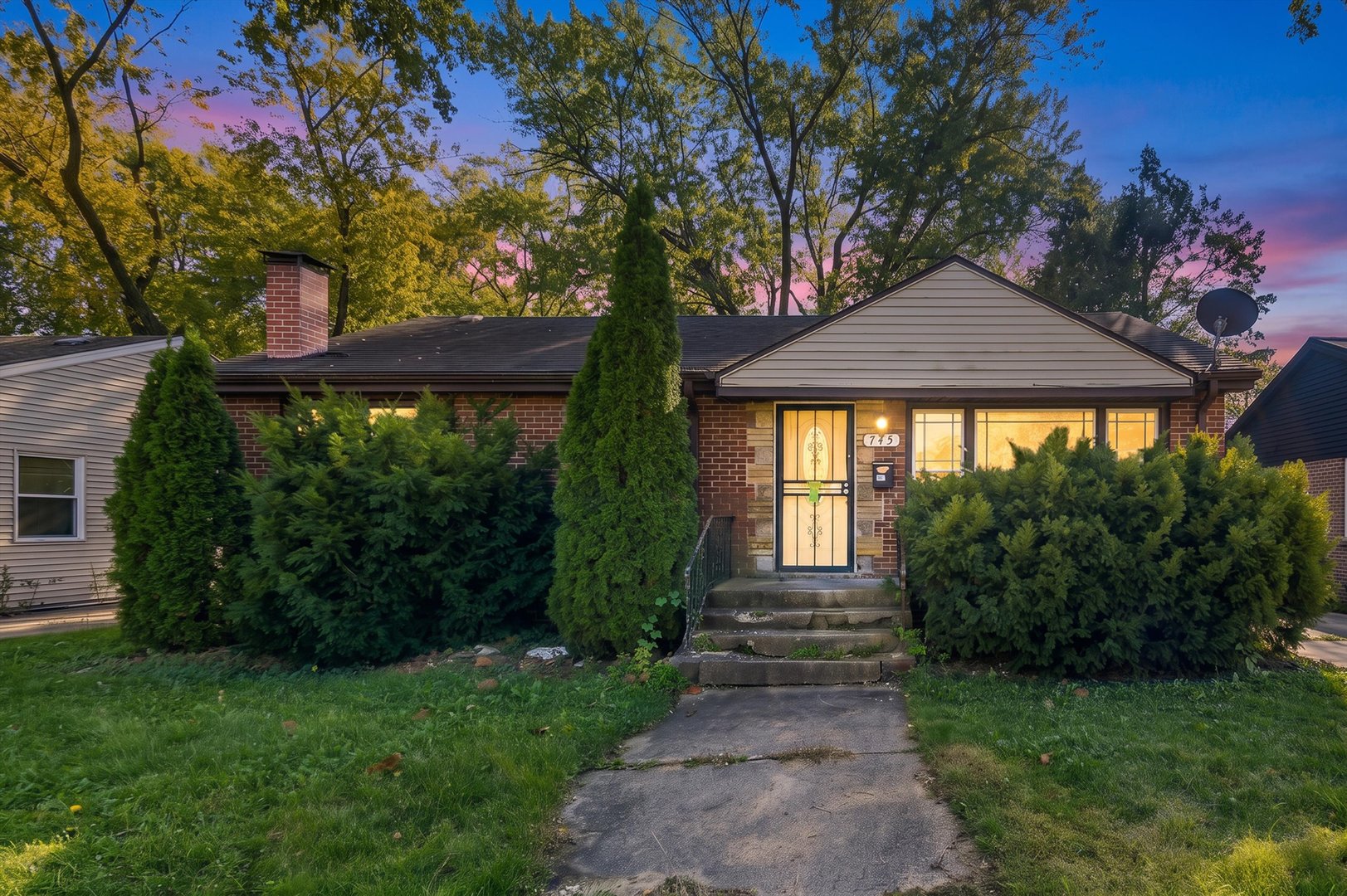 745 E 155th Place — photo