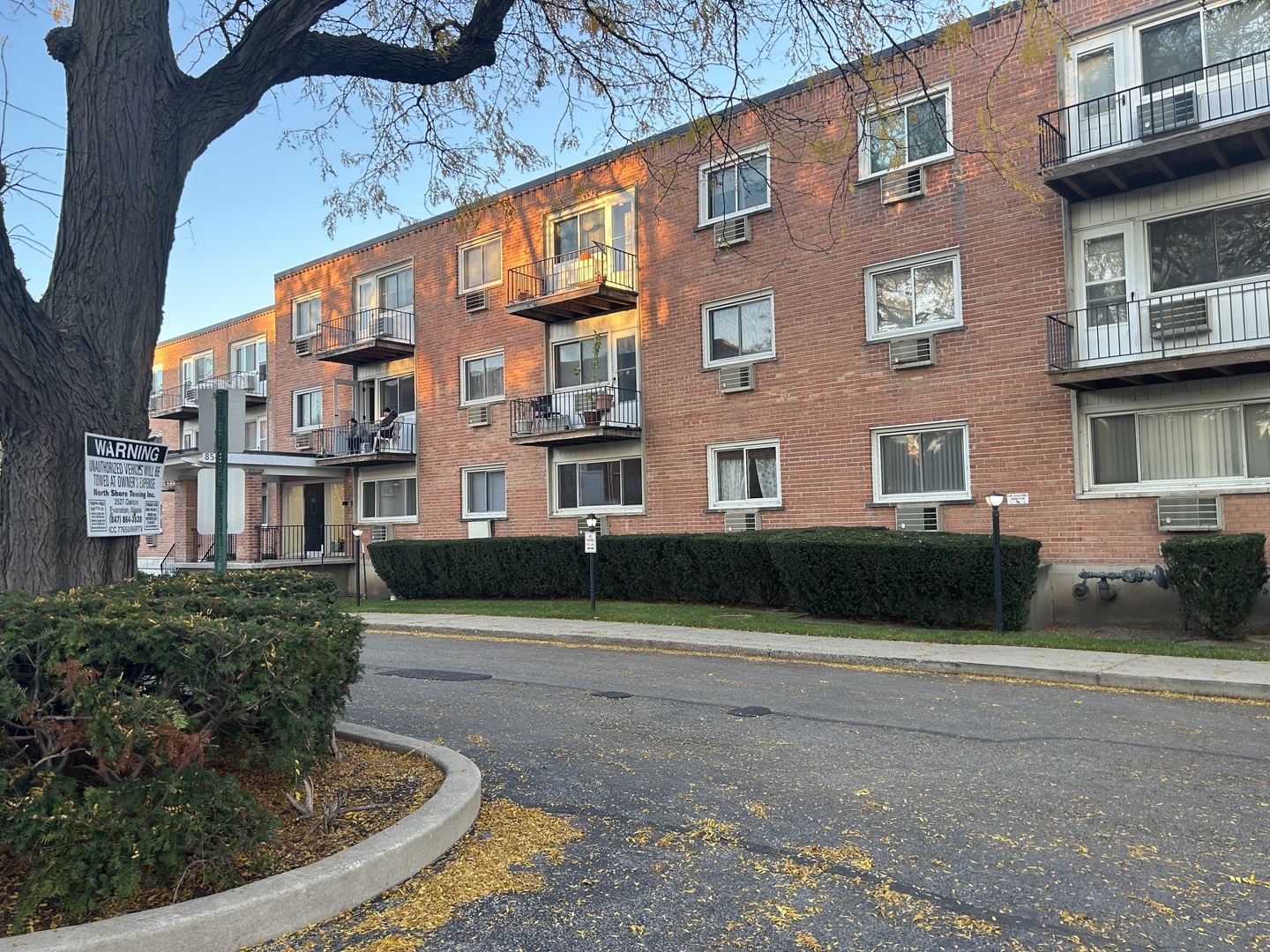 8541 Lotus Avenue Unit 811 — photo