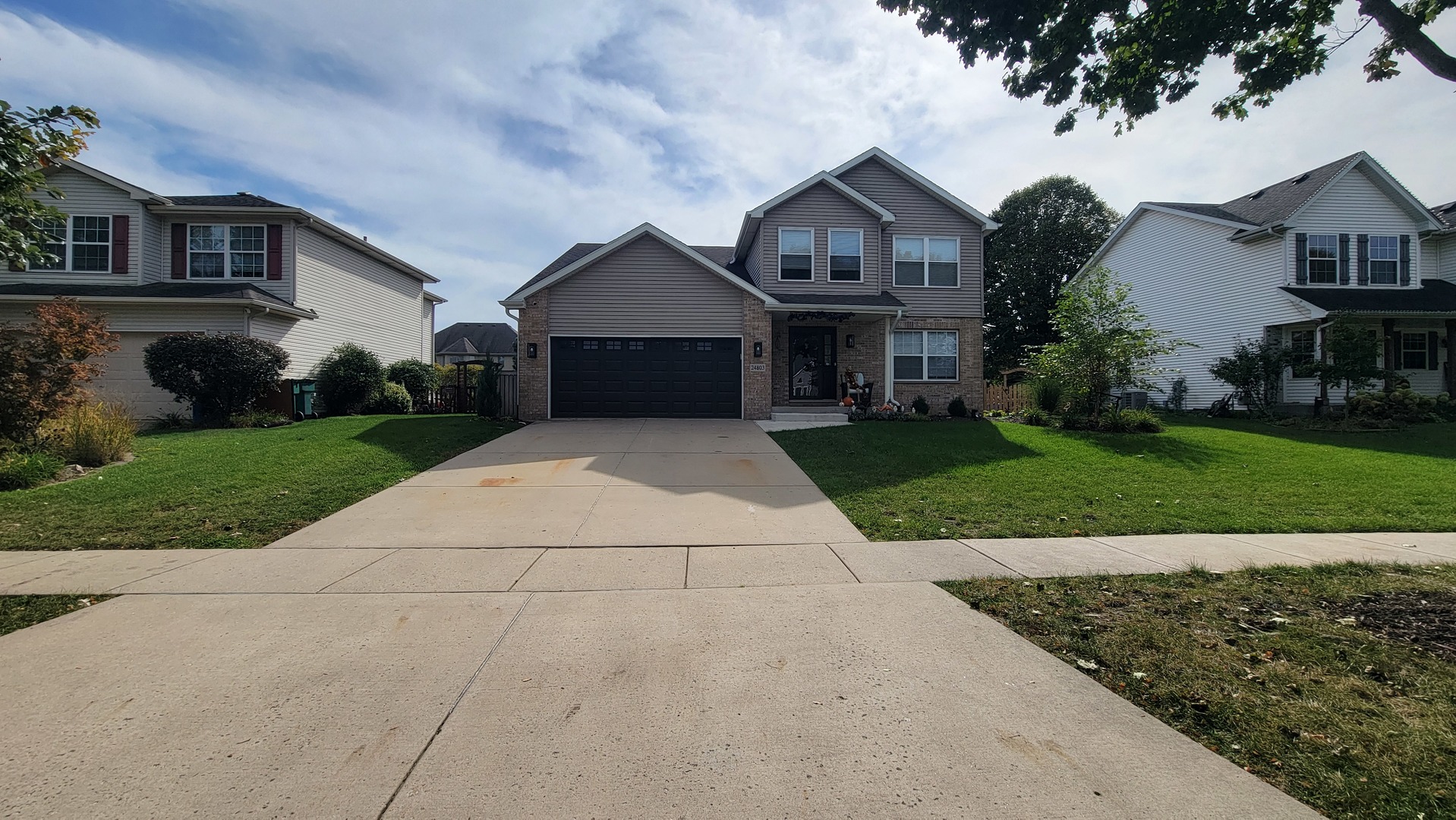 24803 Jensen Street — photo