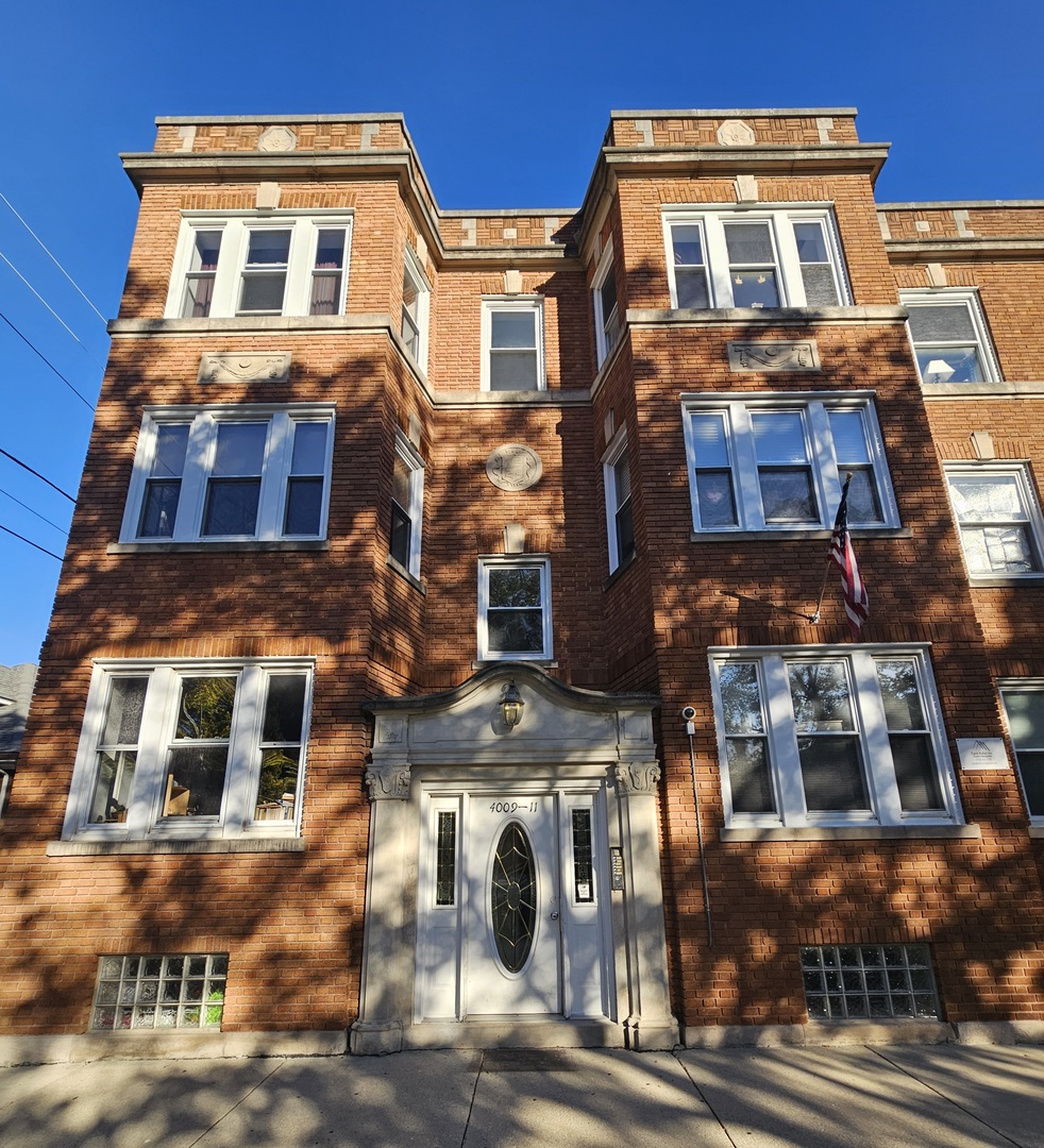 4011 N Leamington Avenue N Unit 1 — photo