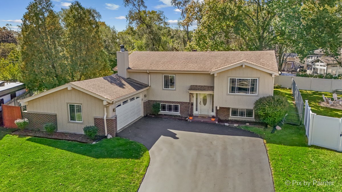 418 N Regal Court — photo