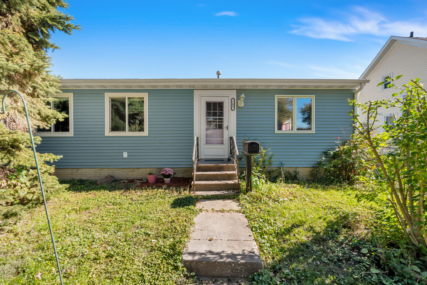 705 S Fairmount Street — photo