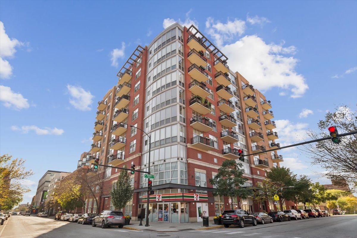 1201 W Adams Street Unit 904 — photo