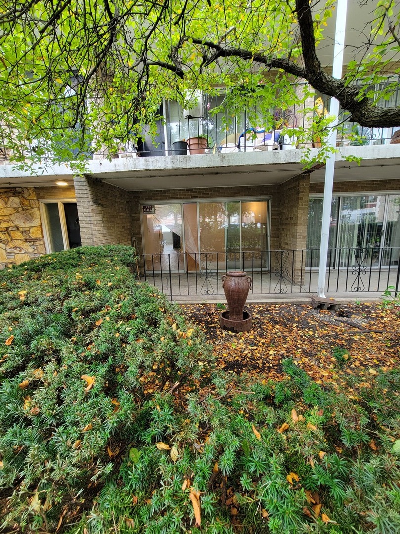 5916 S Kedzie Avenue Unit 5 — photo