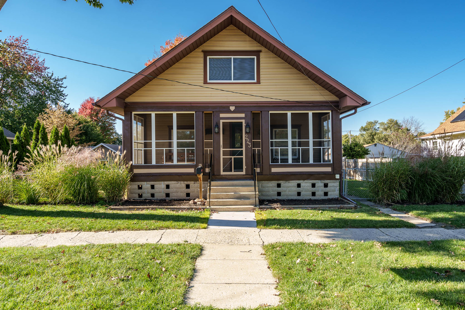 223 W Marshall Street — photo
