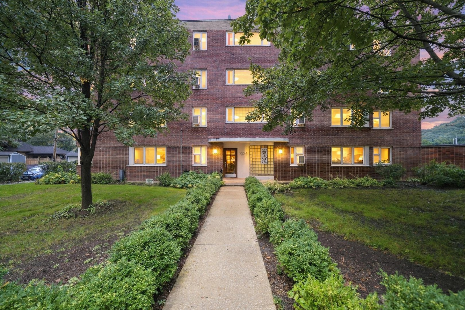 7208 Oak Avenue Unit 1SW — photo