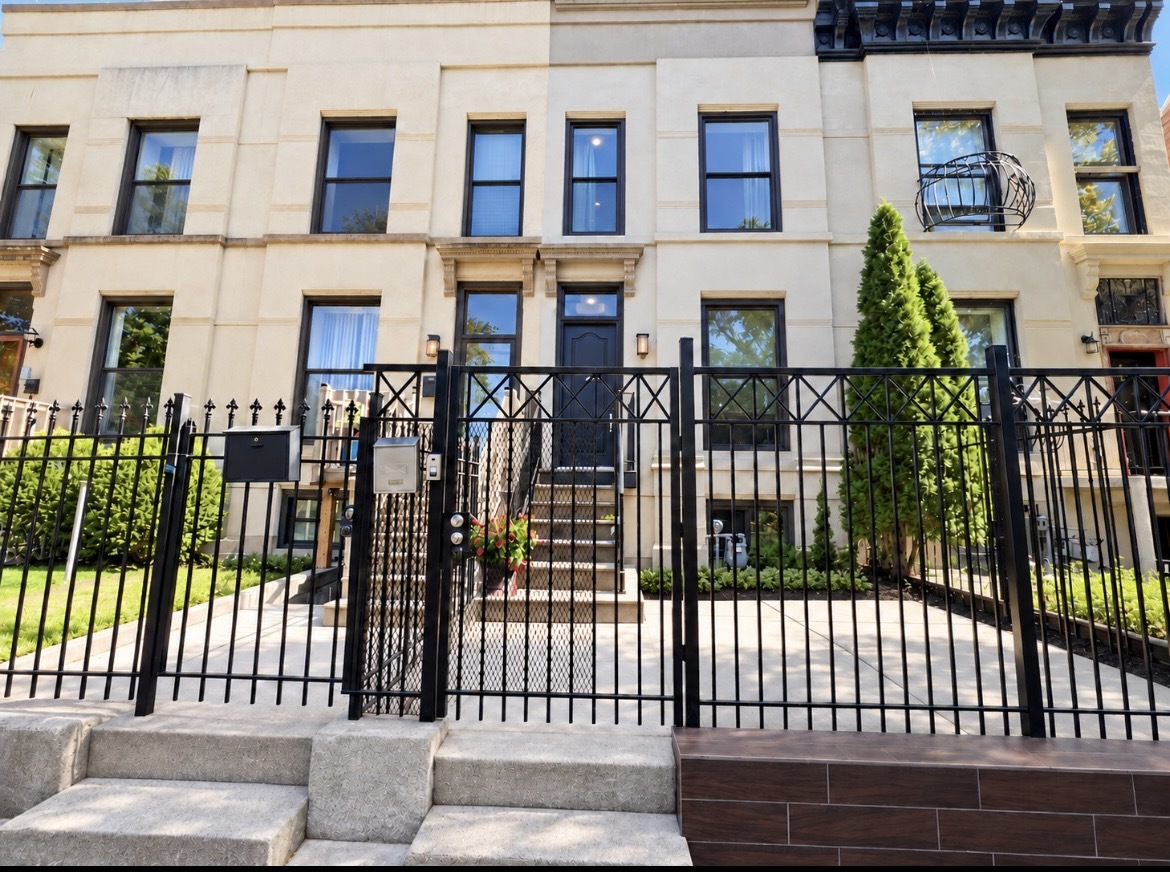 3437 S Giles Avenue Unit 3437 — photo