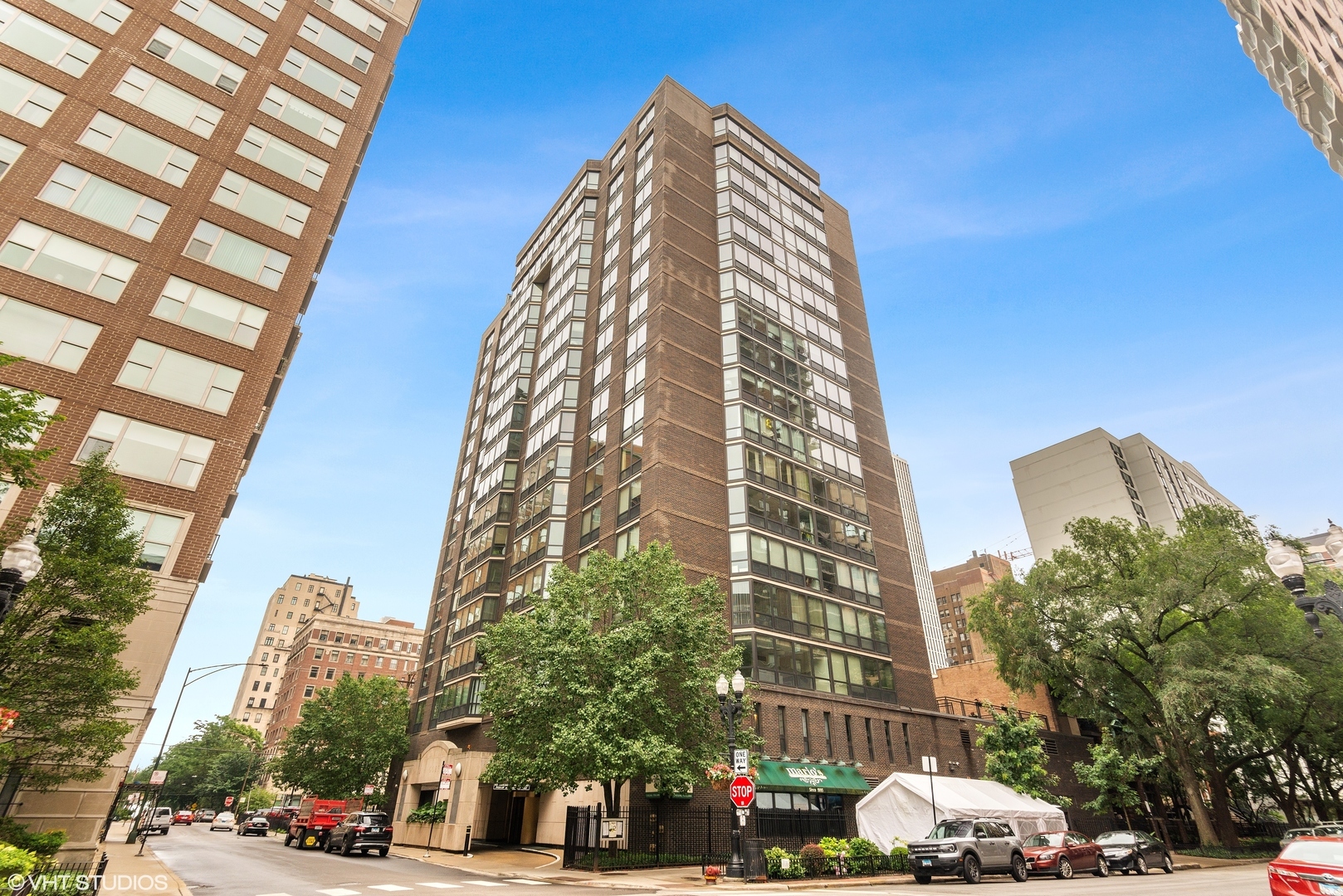 21 W Goethe Street Unit 6F — photo