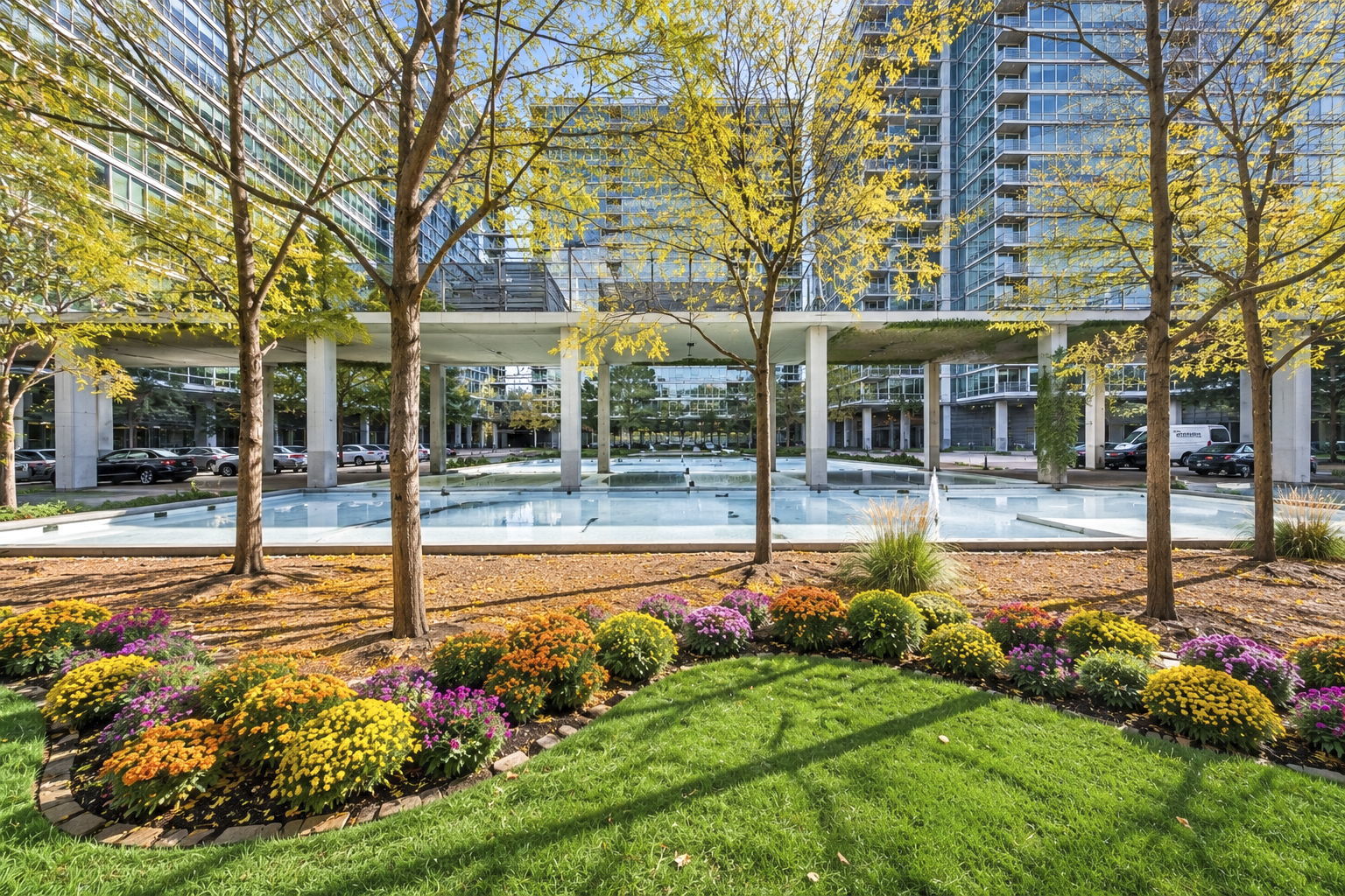 9715 Woods Drive Unit 1804 — photo