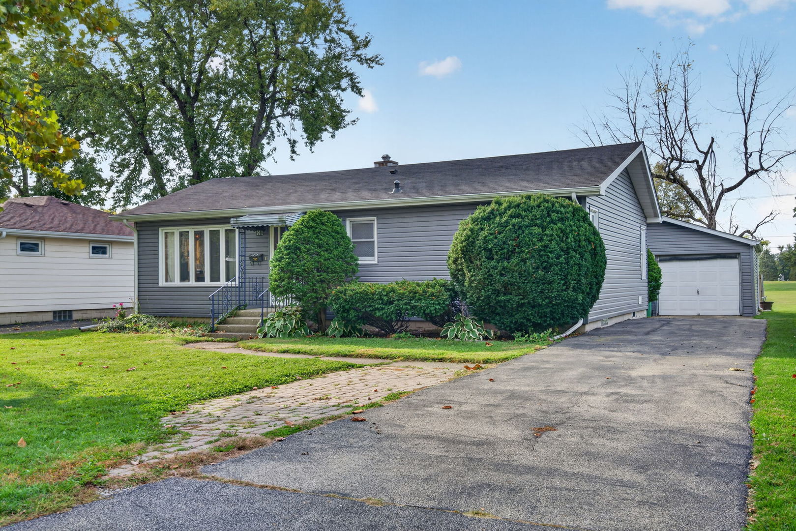 583 E 4th Street, Lockport, IL 60441 — photo 2