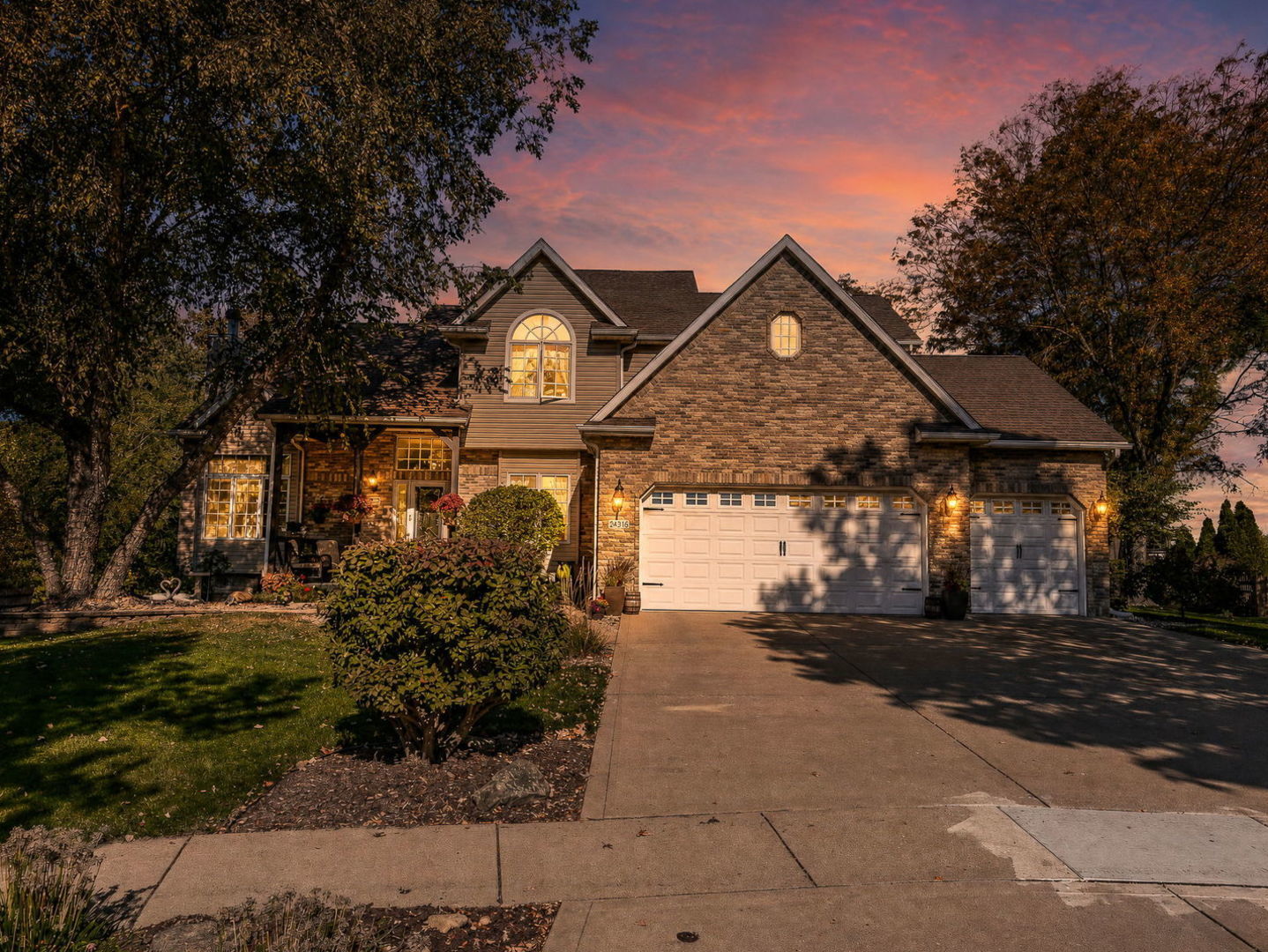 24316 S Dupage Drive — photo
