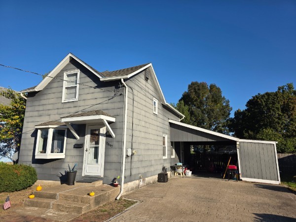 2817 Hampshire Street — photo