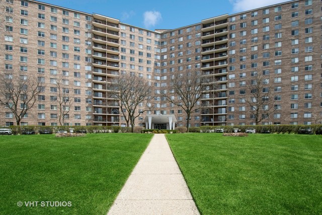 7141 N Kedzie Avenue Unit 604 — photo