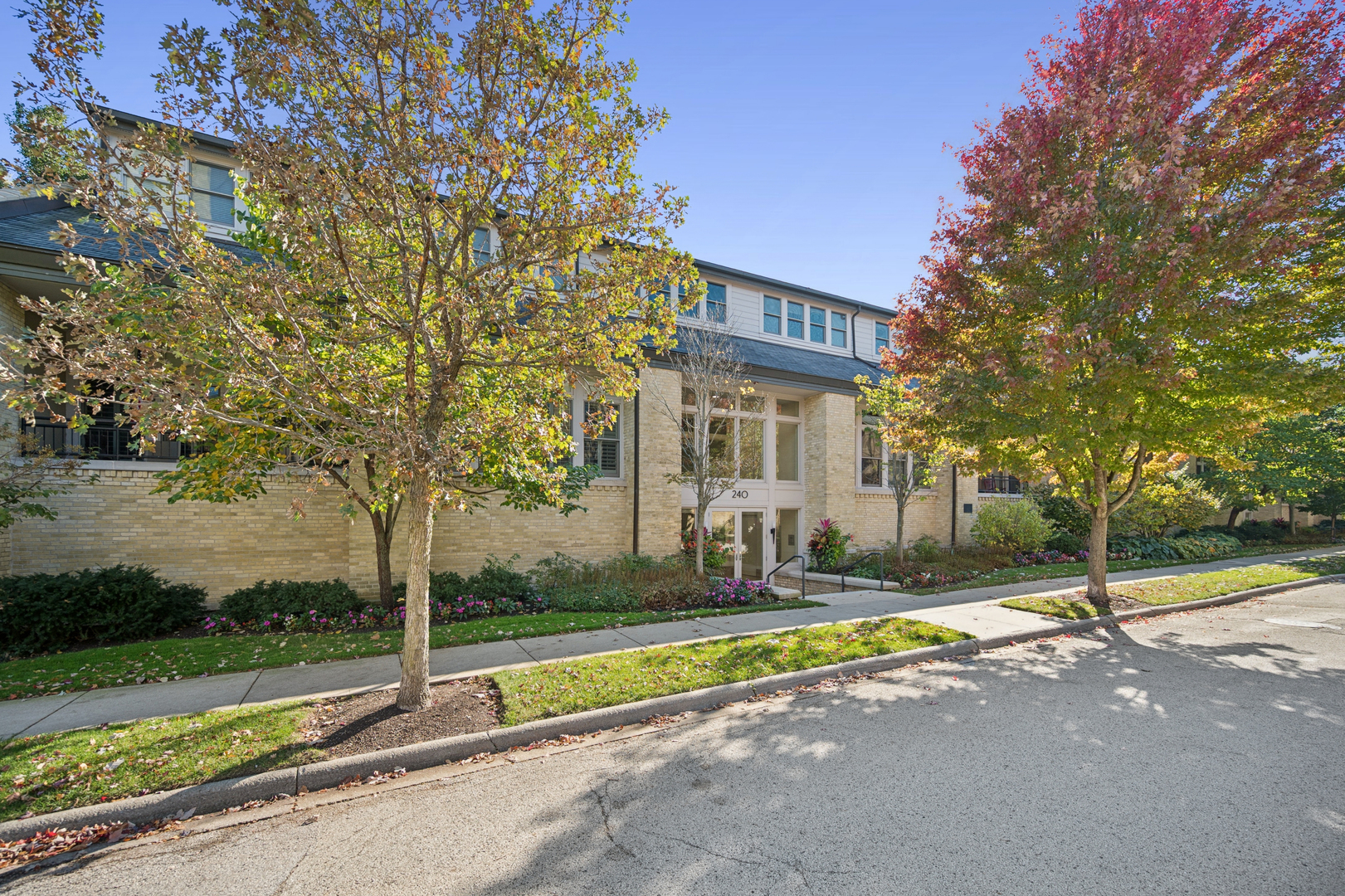 240 Whistler Road Unit 1E — photo