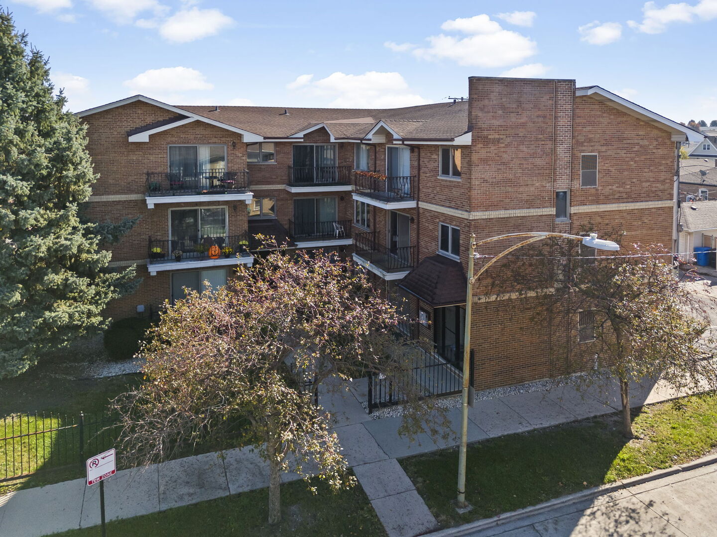 6305 S Nashville Avenue Unit 1N — photo