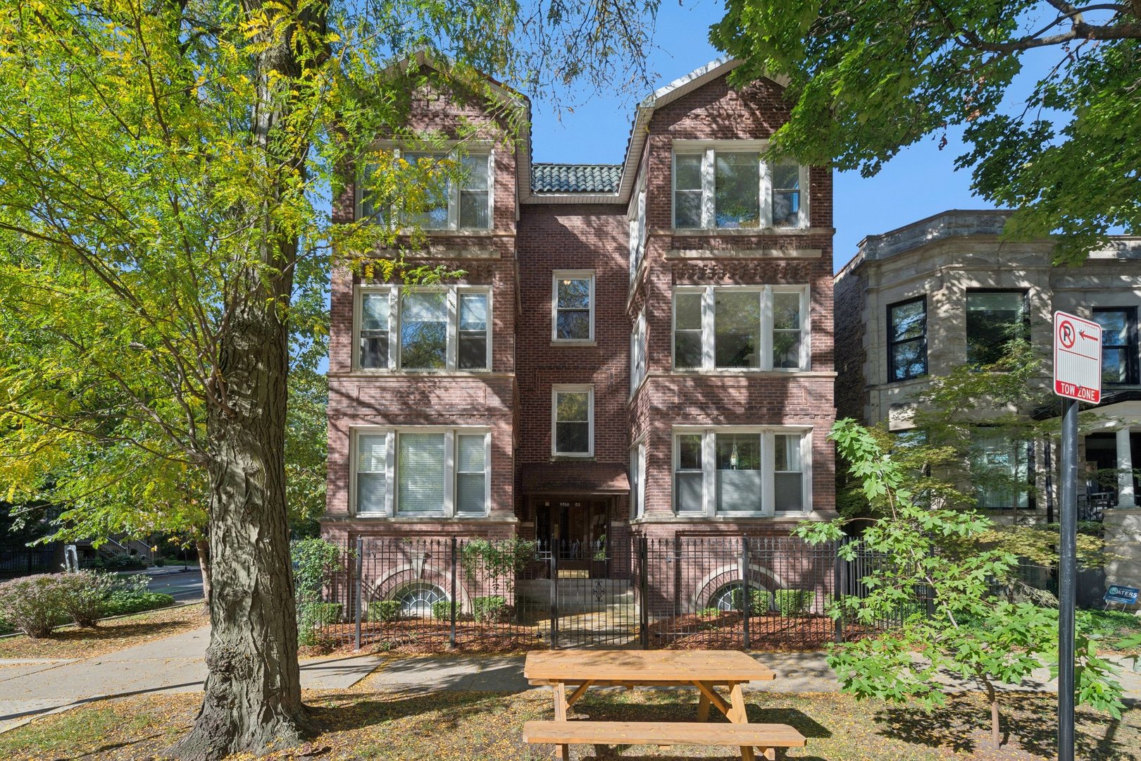 4702 N Campbell Avenue Unit 2 — photo