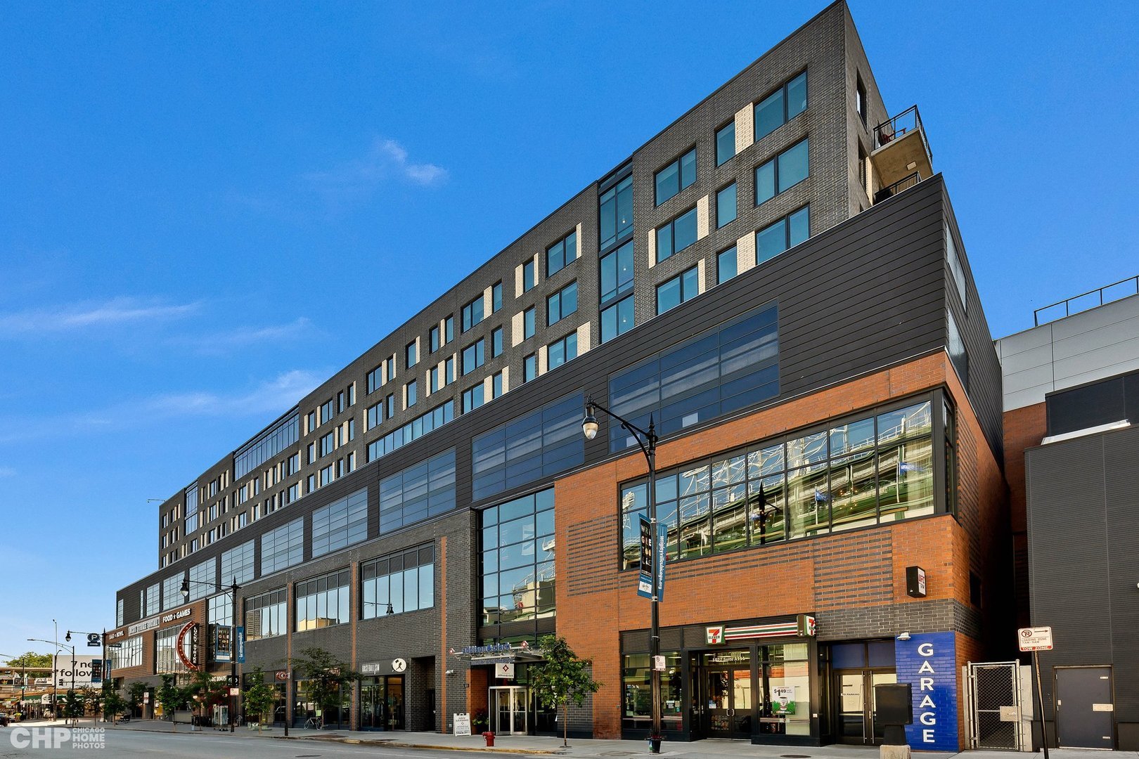 1025 W Addison Street Unit 831C — photo
