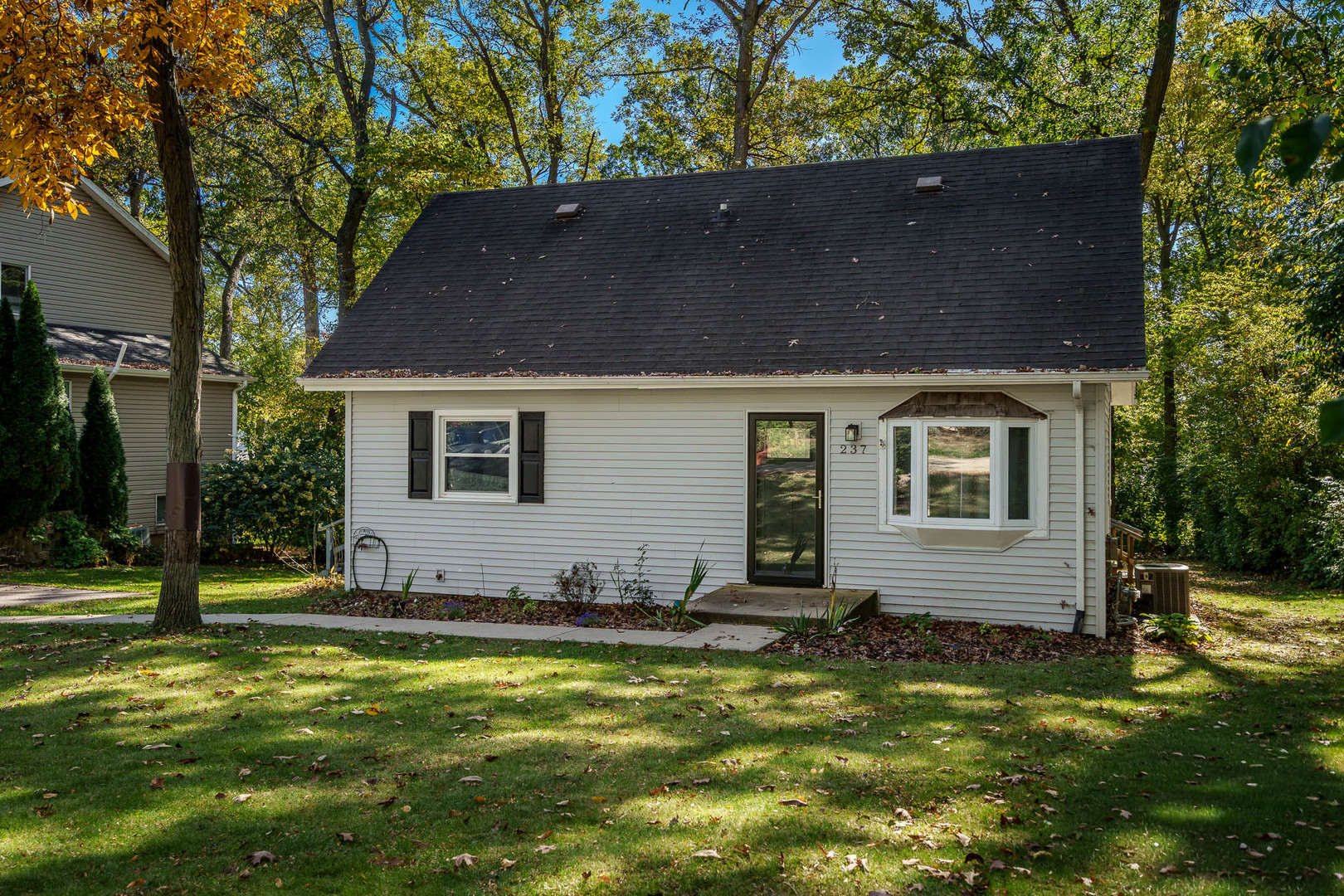 237 Rochester Road NE — photo