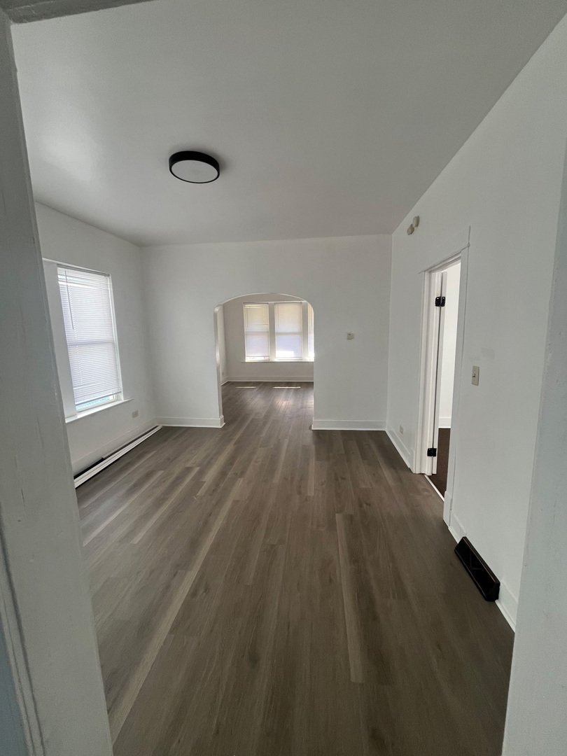 316 W 108th Place — photo