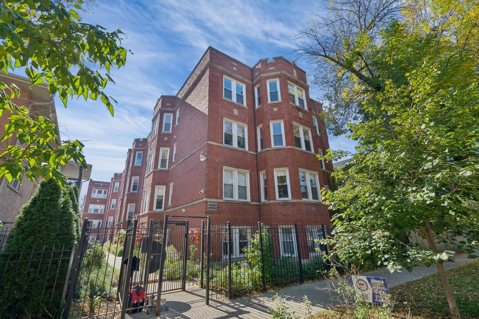 1641 W Lunt Avenue Unit 3N — photo