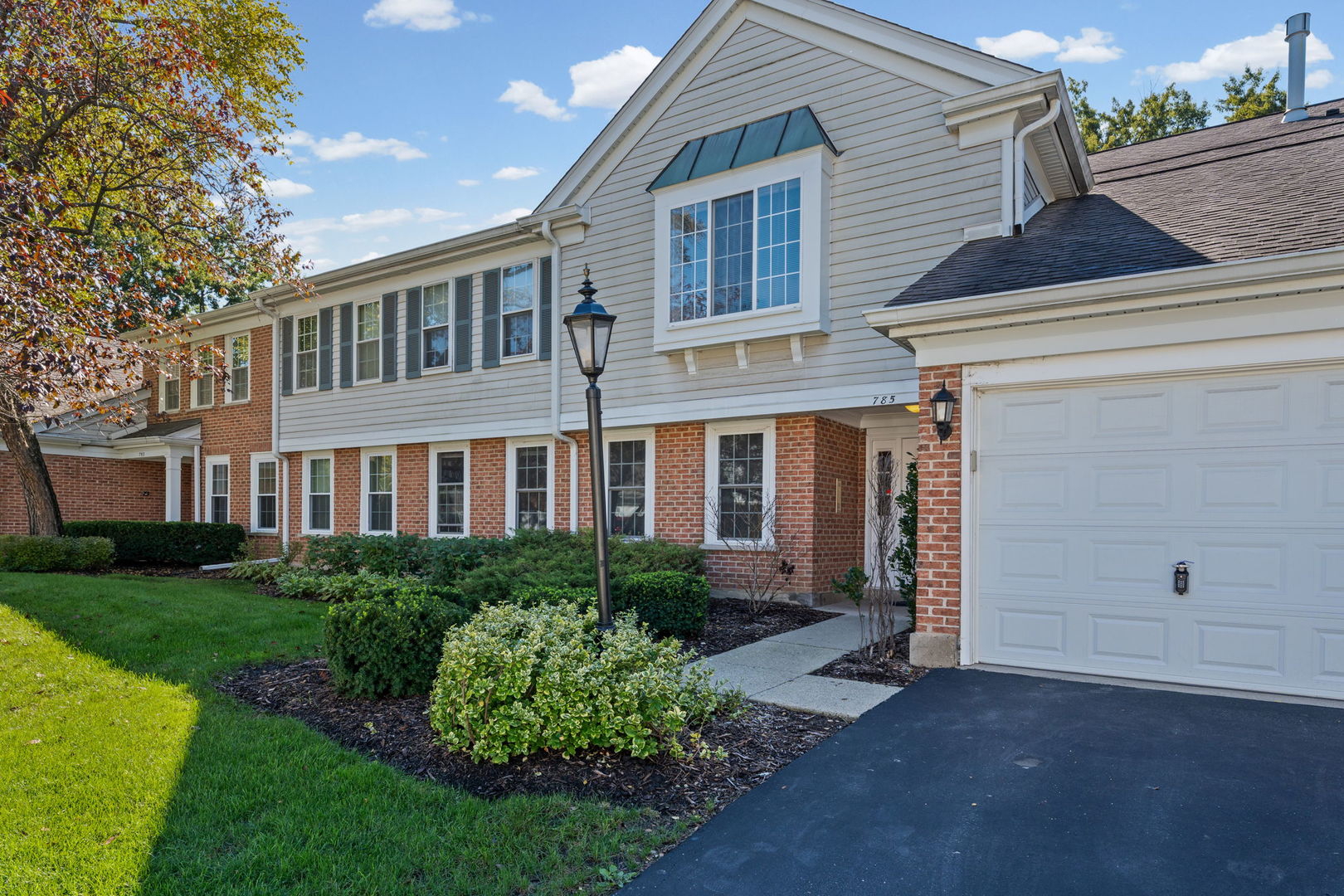 785 Margate Lane Unit B — photo