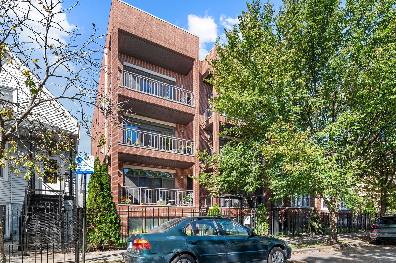 2828 N Dawson Avenue Unit 1N — photo