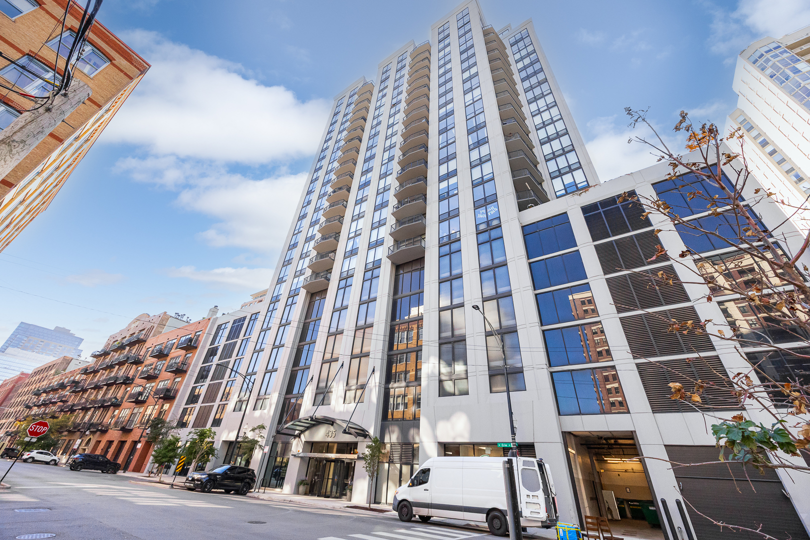 435 W Erie Street Unit 701 — photo