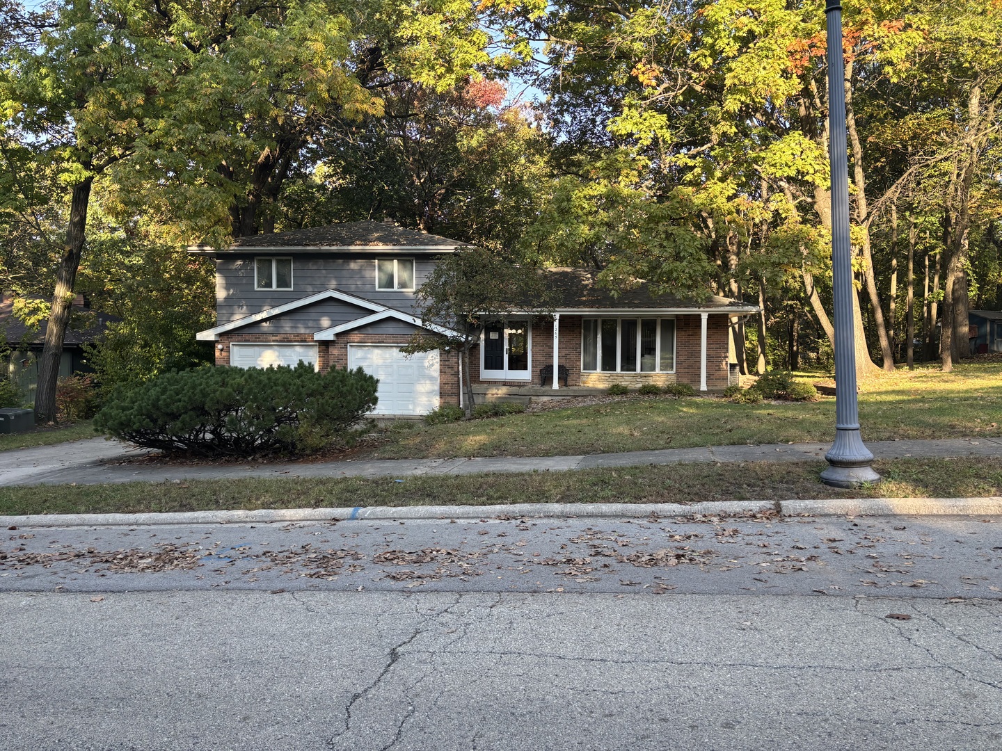 1265 Woodland Court — photo