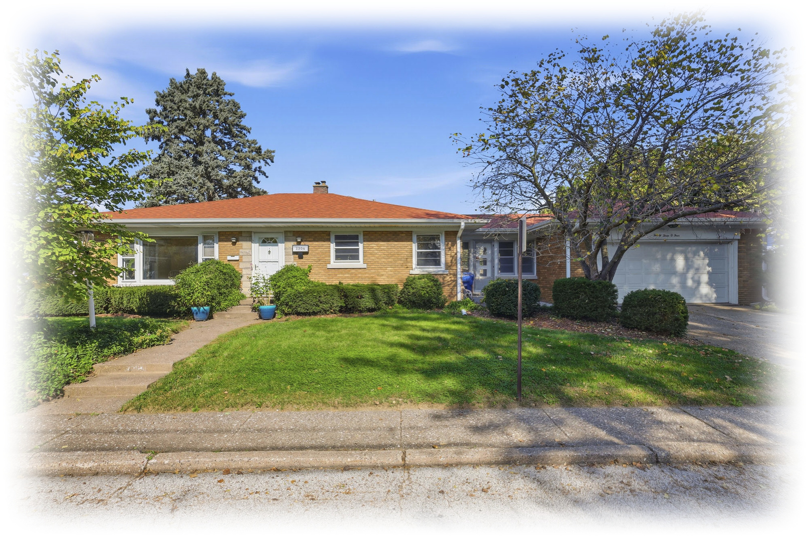 2304 E High Street — photo