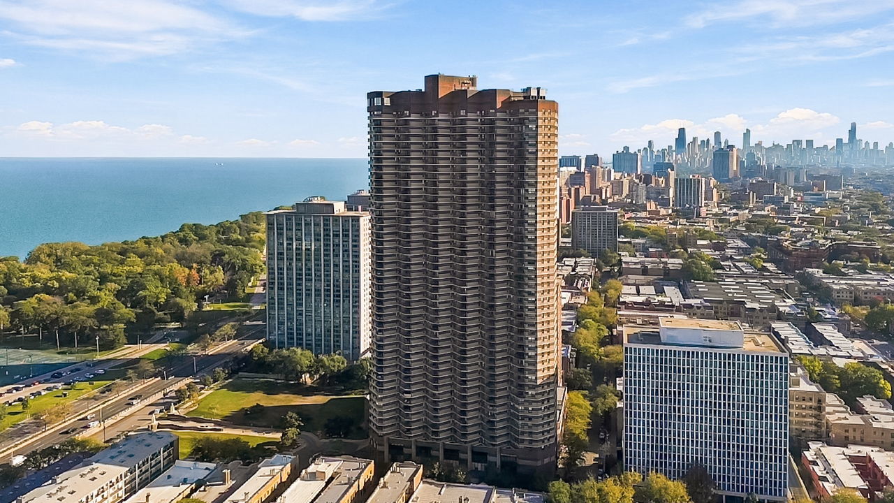 3660 N Lake Shore Drive Unit 708 — photo