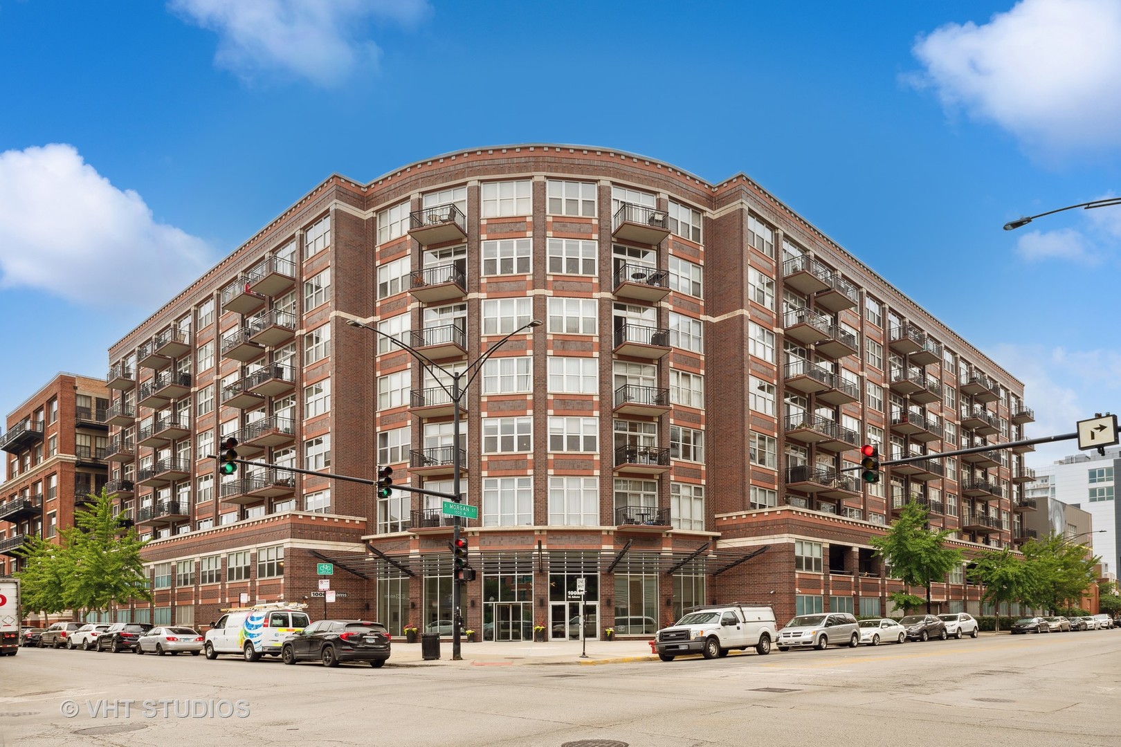 1000 W Adams Street Unit 403 — photo