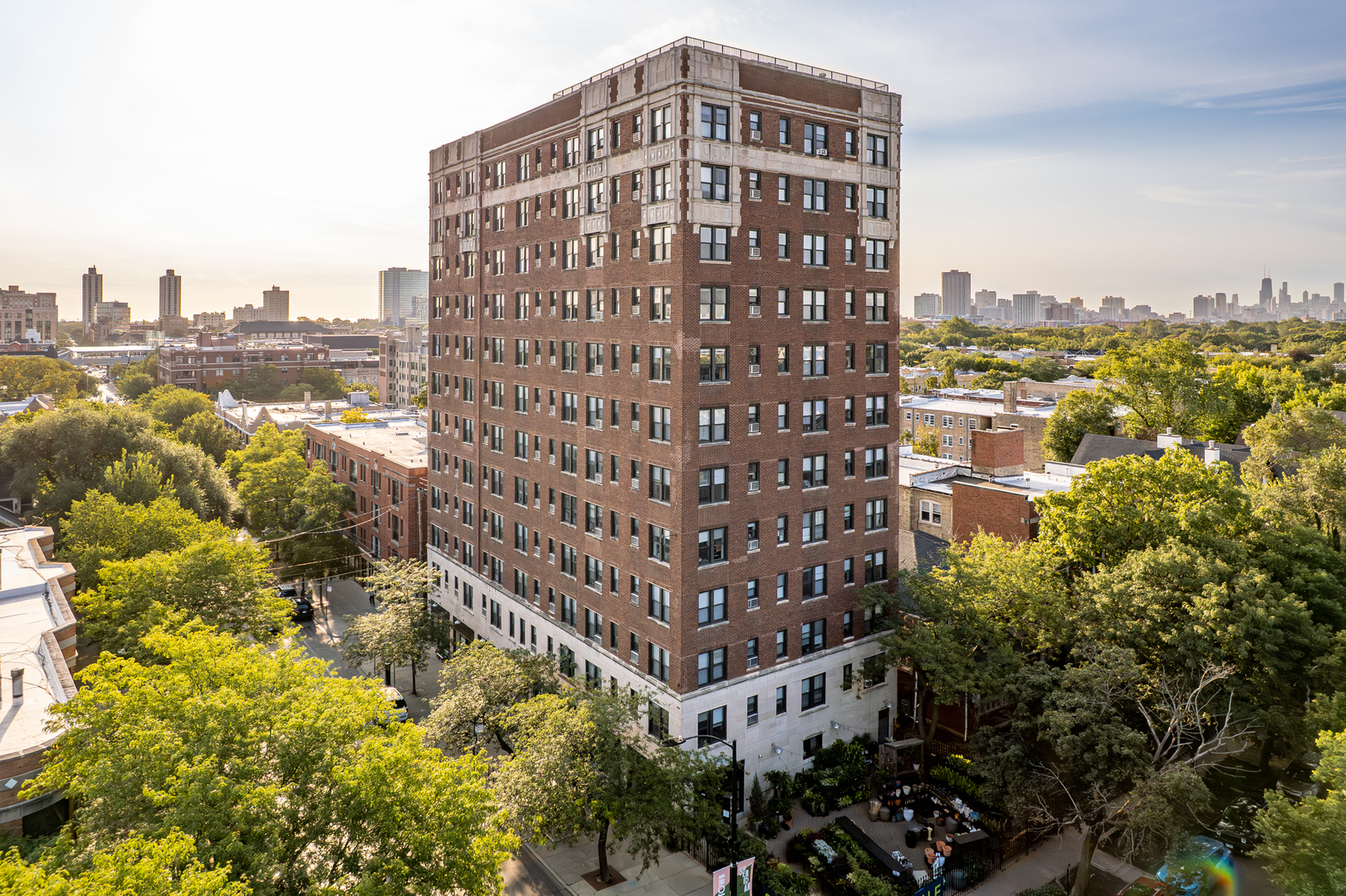 1325 W Wilson Avenue Unit 306 — photo