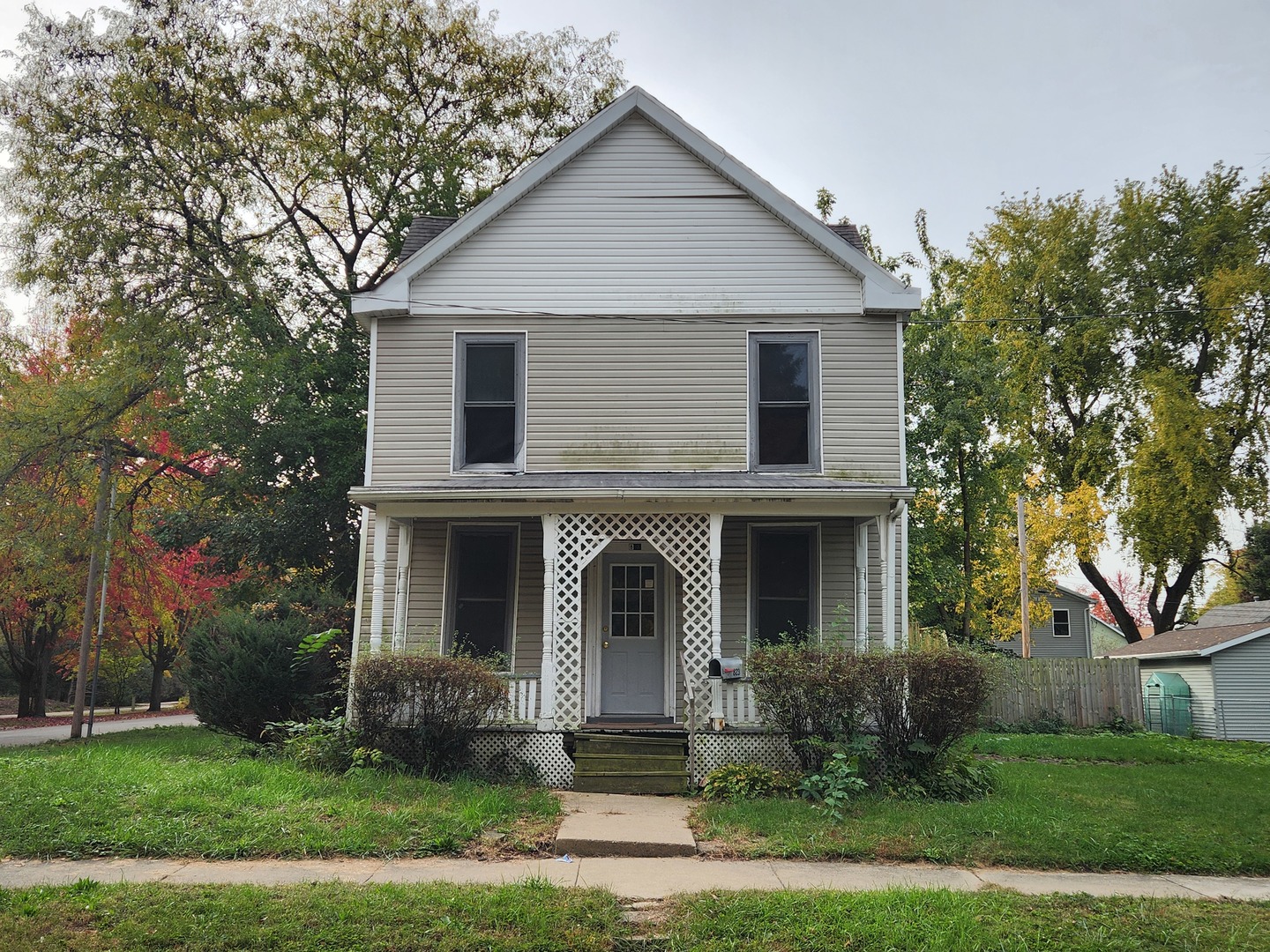823 E Market Street — photo