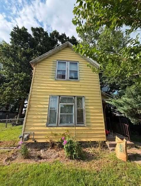 1548 W 16th Street — photo