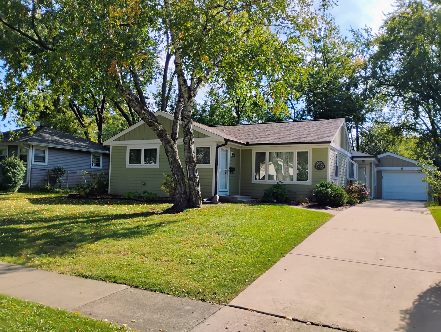 2805 Sigwalt Street — photo