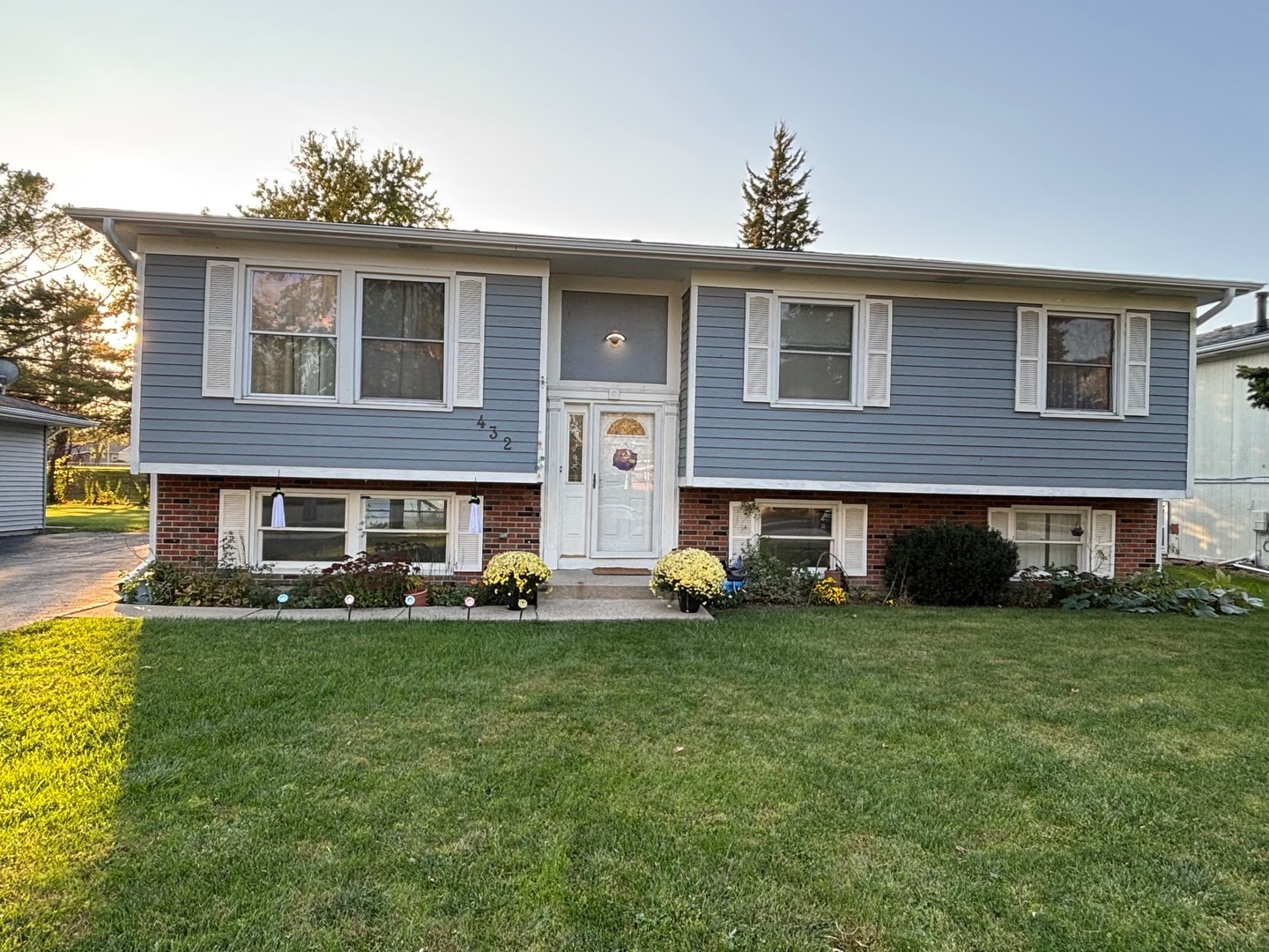 432 Wallace Street — photo