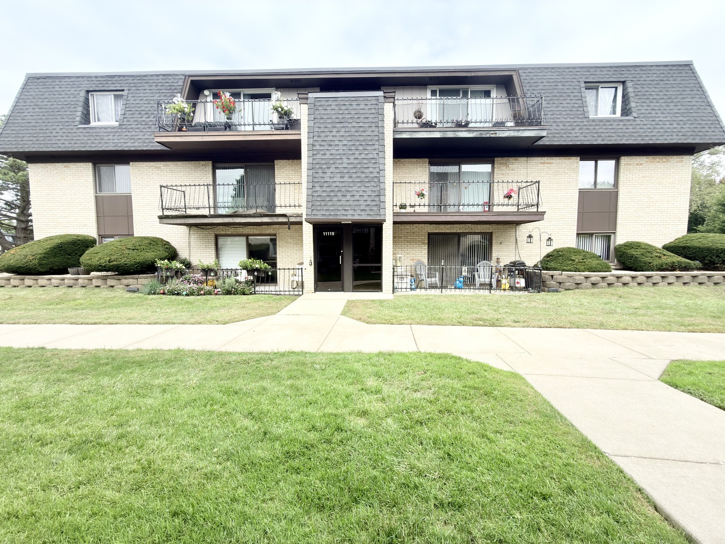 11119 S 84th Avenue Unit 3B — photo