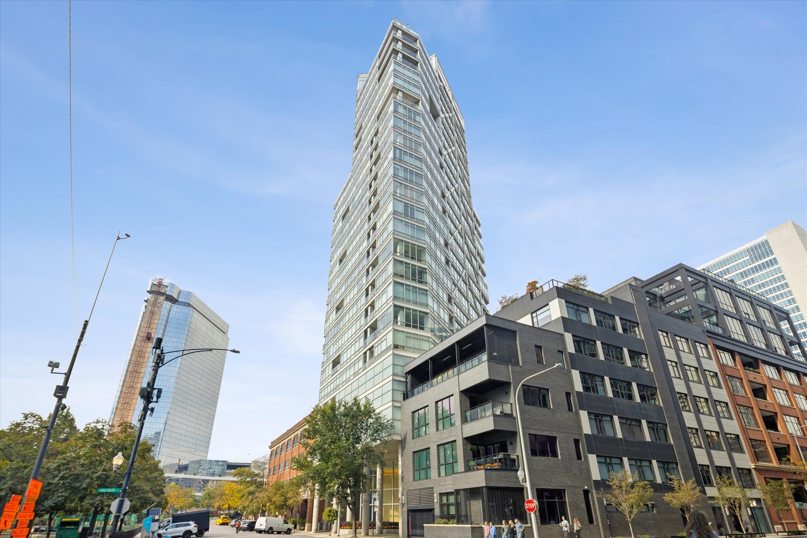 510 W Erie Street Unit 1303 — photo