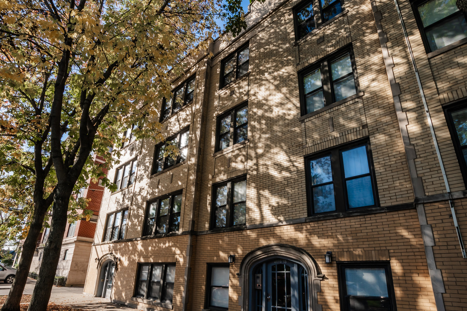 4014 N Spaulding Avenue Gdn — photo