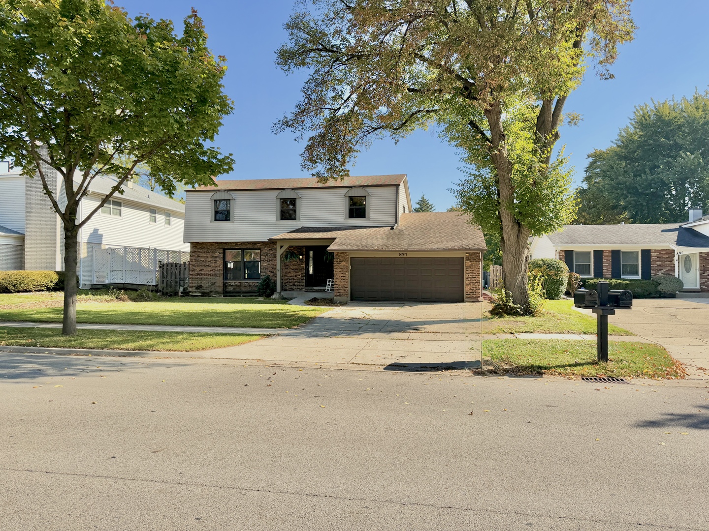 871 Cambridge Drive — photo