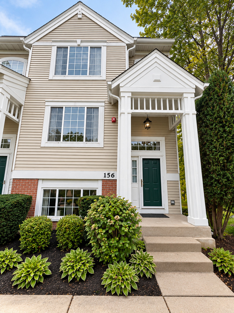 156 Lucerne Court — photo