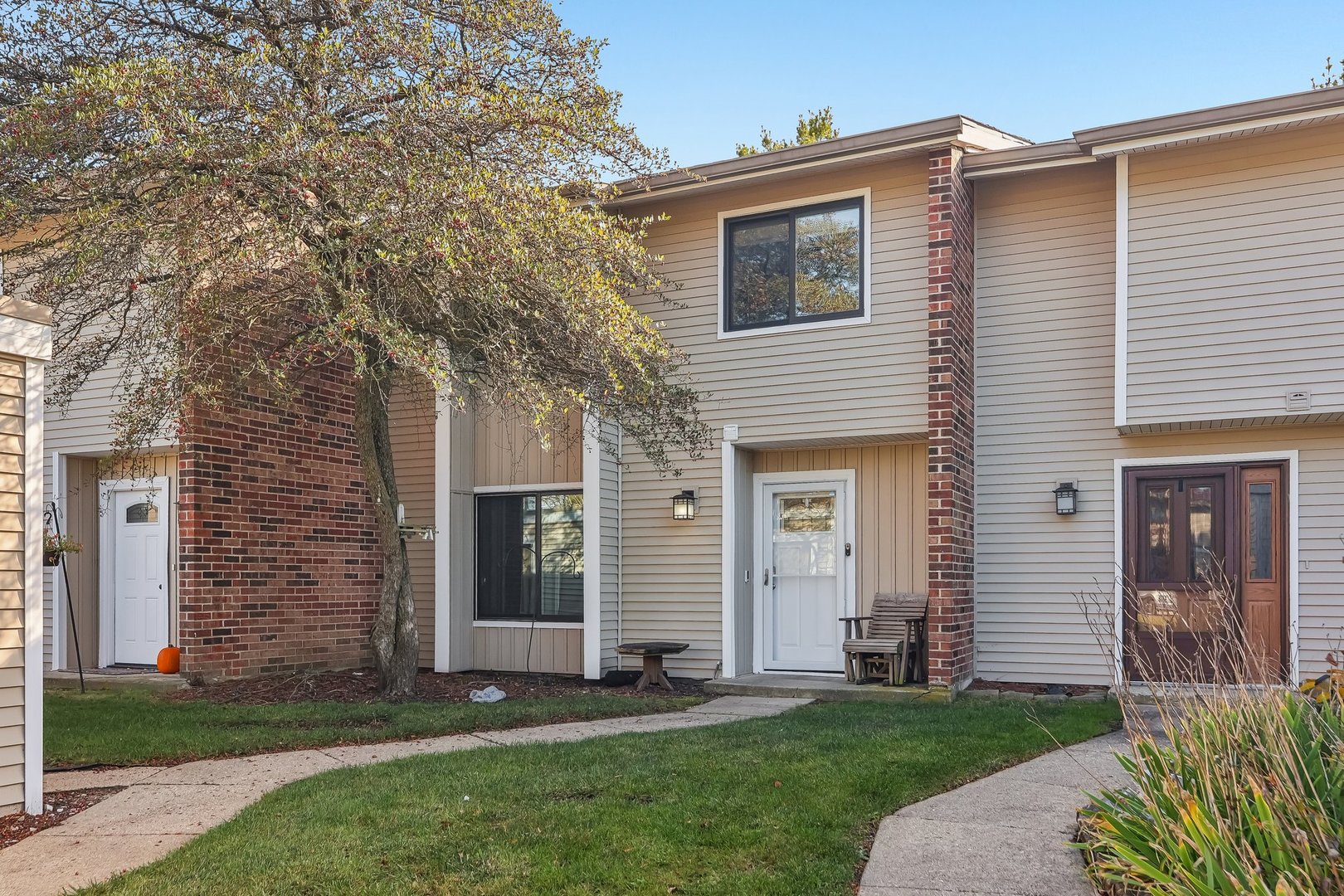 1067 Cascade Drive Unit 1067 — photo