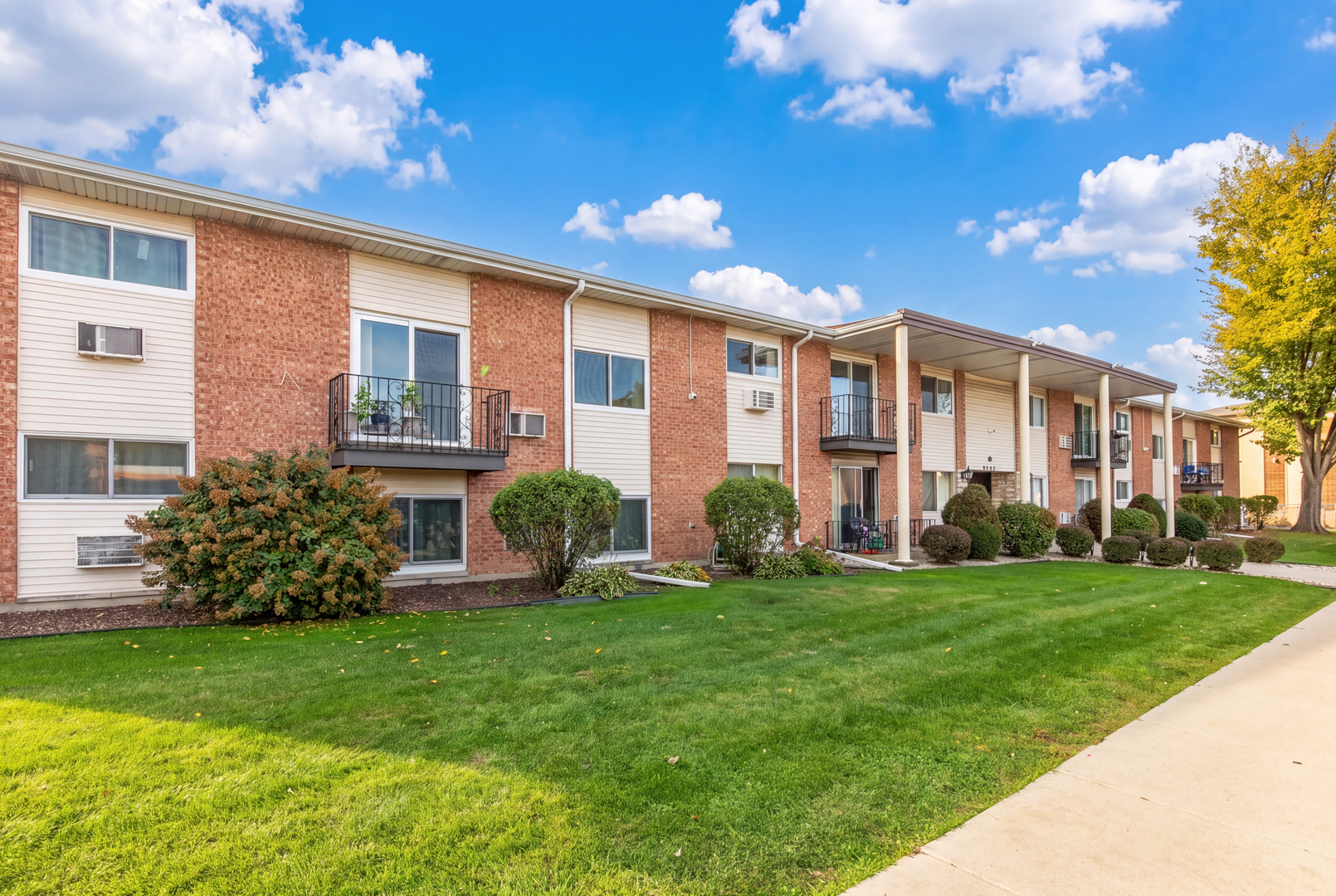 9250 Noel Avenue Unit 1a — photo