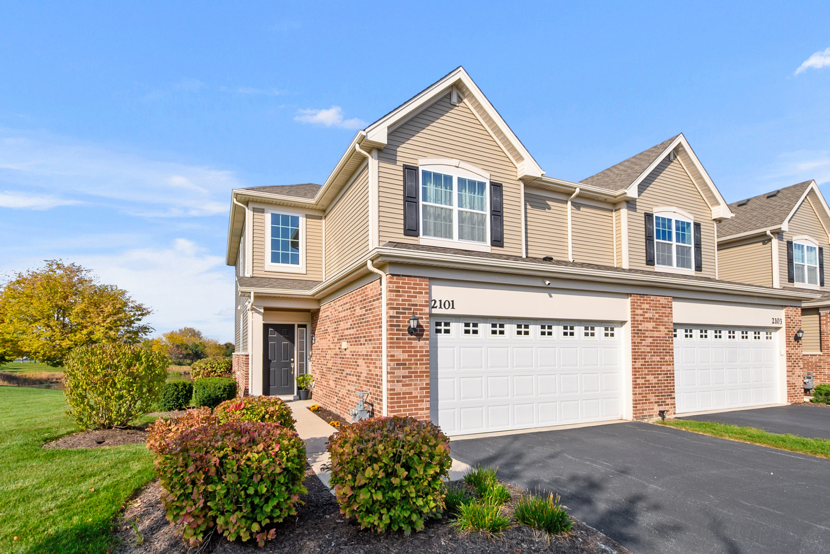 2101 Pembridge Lane — photo