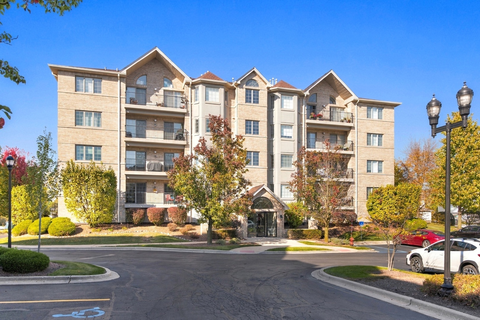 8505 Woodward Avenue Unit 102 — photo