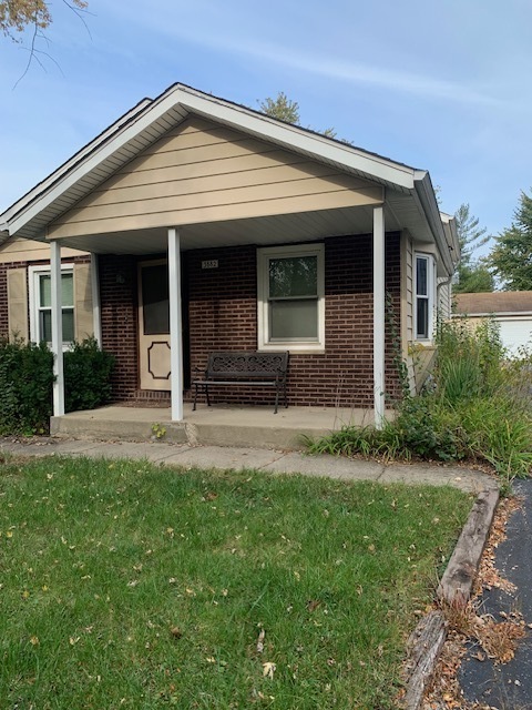 3882 Cambridge Drive — photo